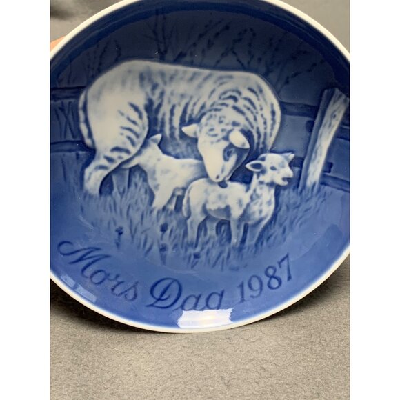 B&G Copenhagen Porcelain Sheep Mothers Day Plate 1987 6" - Picture 2 of 12